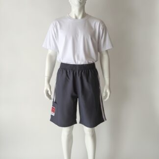 Bermuda Masculina do uniforme do Colégio Parthenon, vista de frente